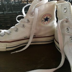White hight top converse!